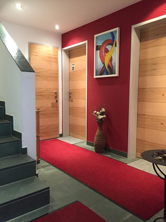 Almandin Apartments Ισγκλ Εξωτερικό φωτογραφία