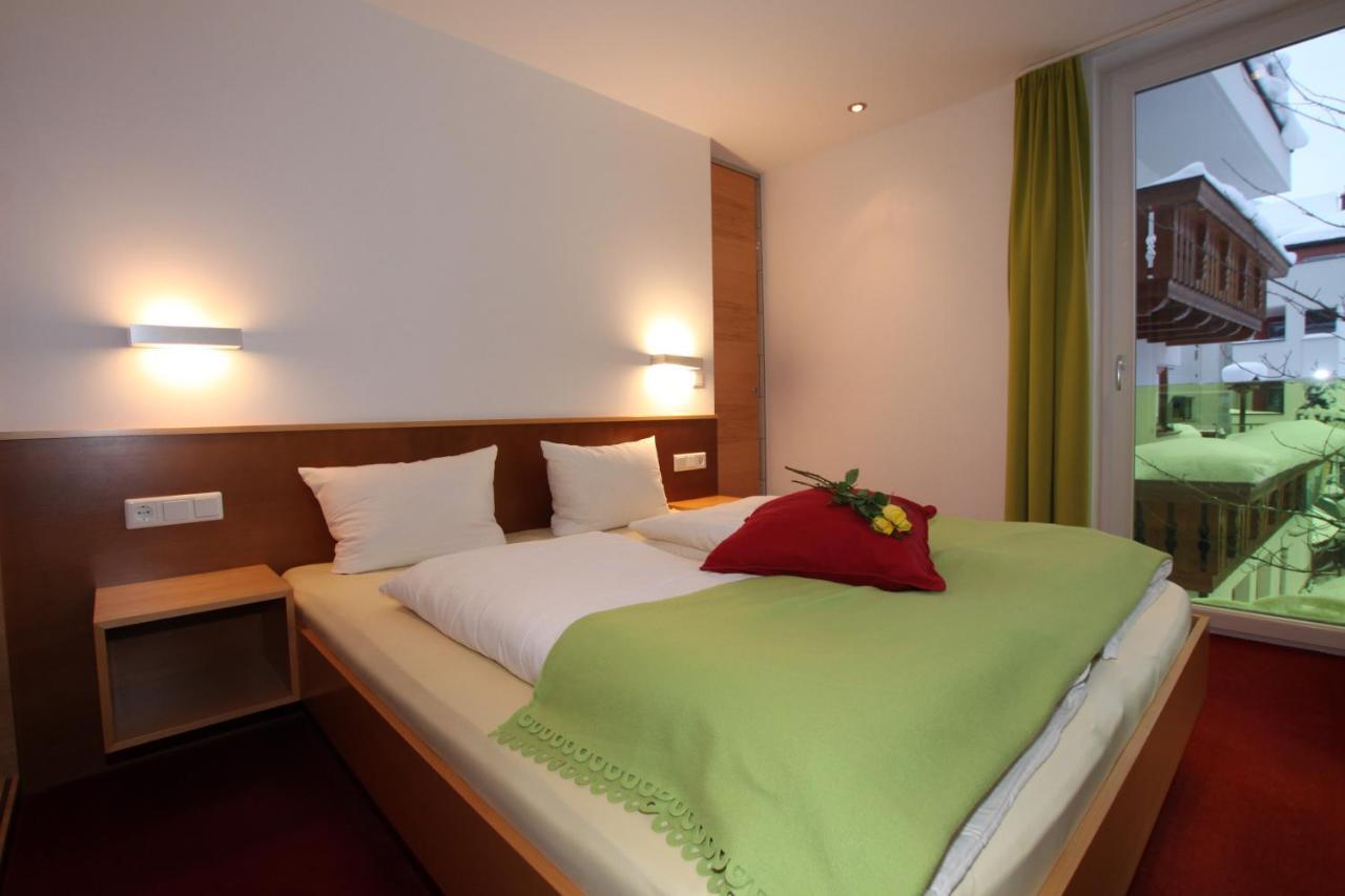 Almandin Apartments Ισγκλ Εξωτερικό φωτογραφία